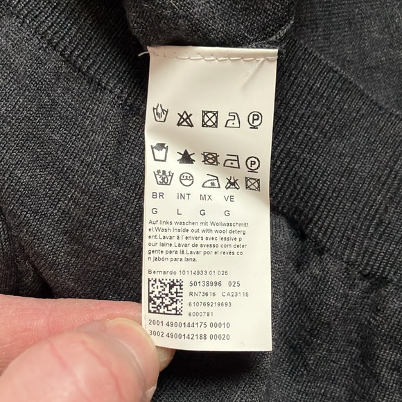 Hugo Boss - Picture 11 of 17